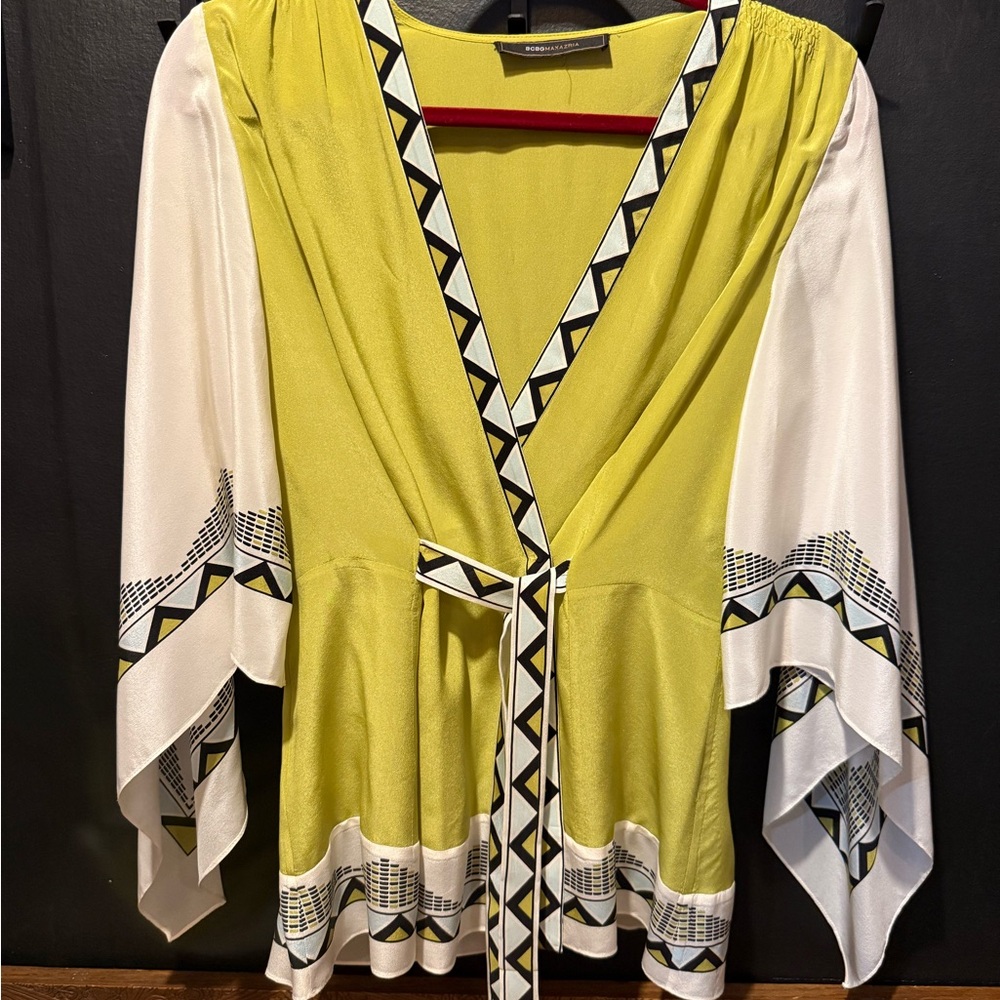 BCBGMaxAzria Yellow and Black Kimono Top